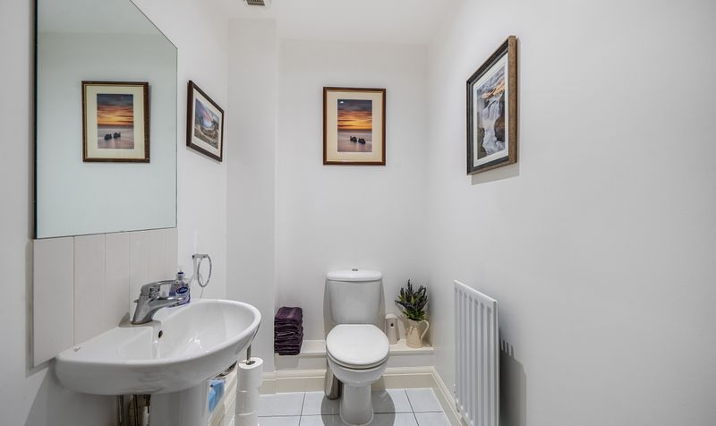 Grosvenor Road, Epsom, KT18