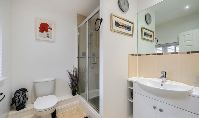Grosvenor Road, Epsom, KT18
