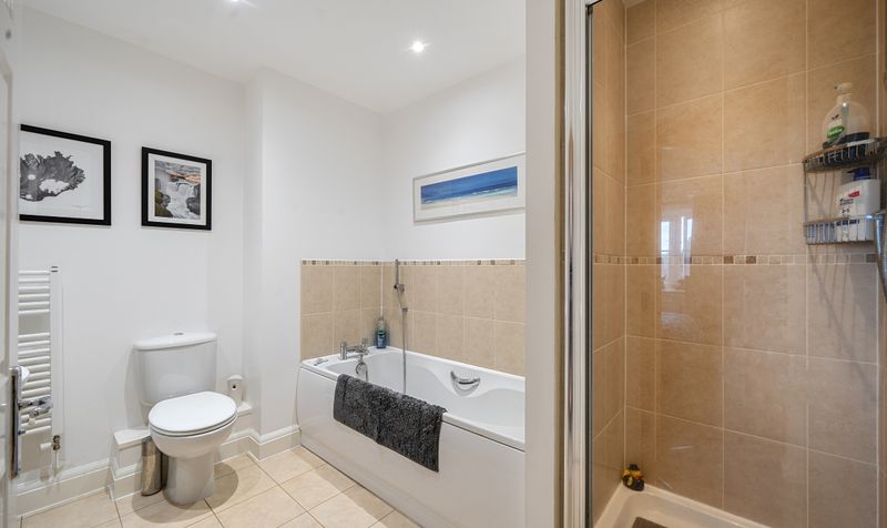 Grosvenor Road, Epsom, KT18