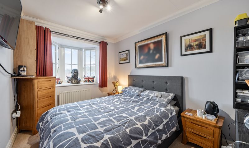Grosvenor Road, Epsom, KT18