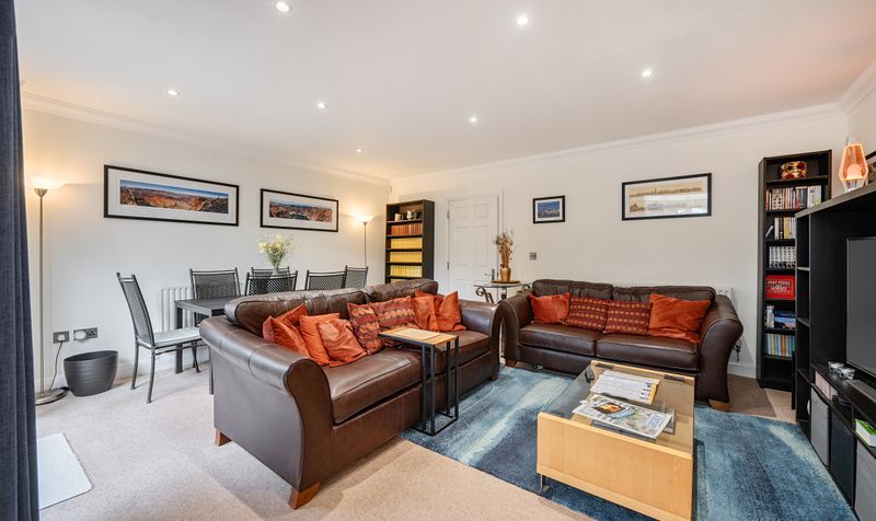 Grosvenor Road, Epsom, KT18