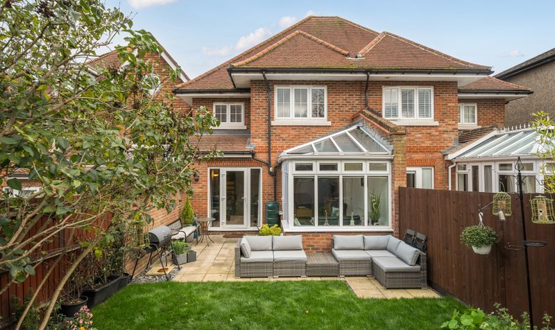 Grosvenor Road, Epsom, KT18
