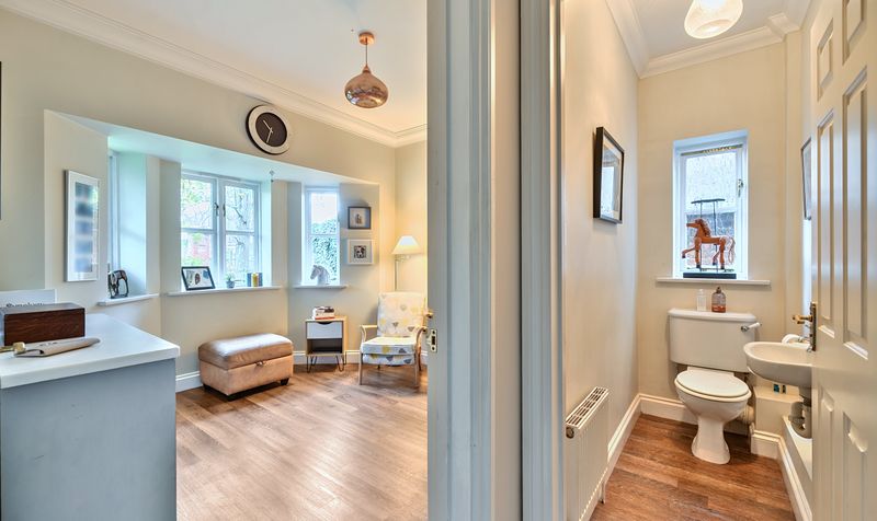 Caithness Drive, Epsom, KT18