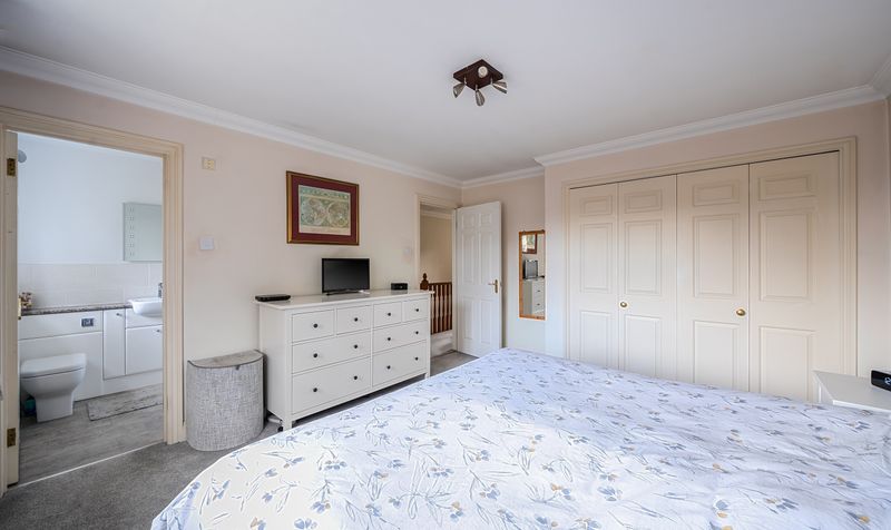 Caithness Drive, Epsom, KT18