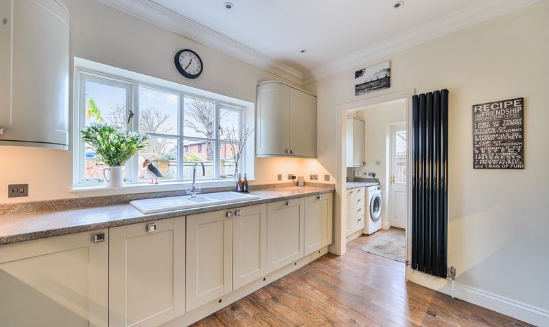 Caithness Drive, Epsom, KT18