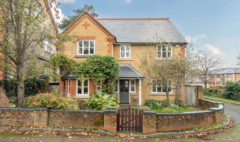 Caithness Drive, Epsom, KT18