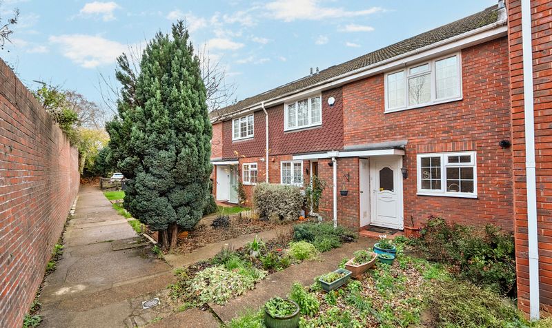 Delaporte Close, Epsom, KT17