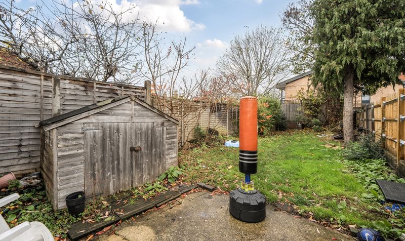 Lintons Lane, Epsom, KT17