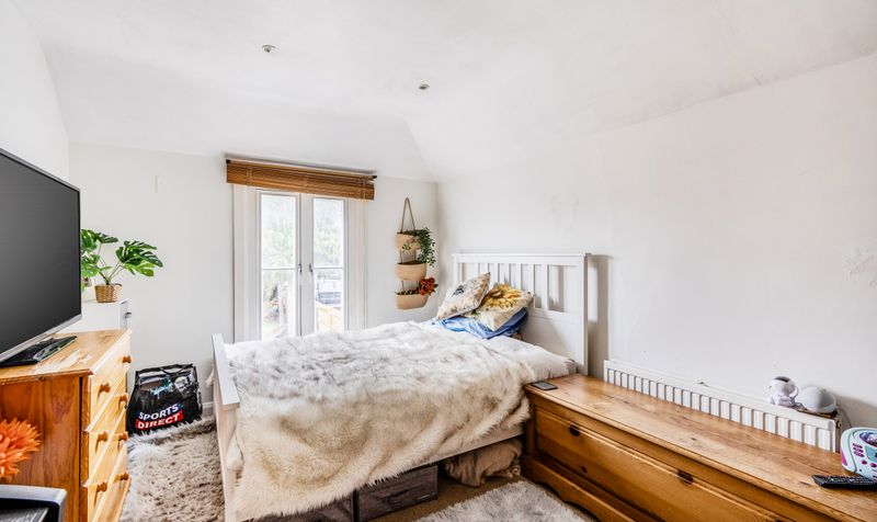 Lintons Lane, Epsom, KT17