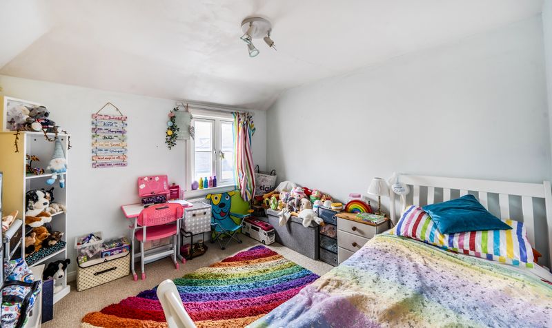 Lintons Lane, Epsom, KT17