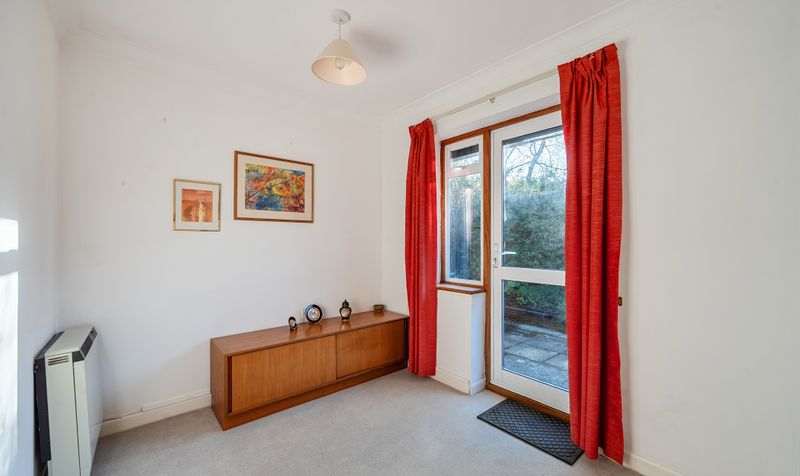 Oakmead Green, Epsom, KT18