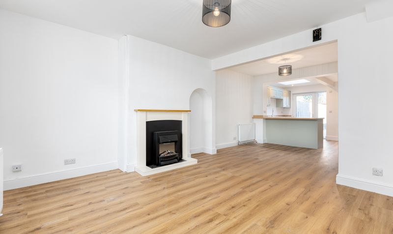 2 Bedroom Cottage For Sale – Upper Green, Ickleford, SG5 2