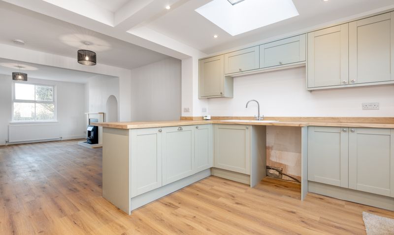 2 Bedroom Cottage For Sale – Upper Green, Ickleford, SG5 3