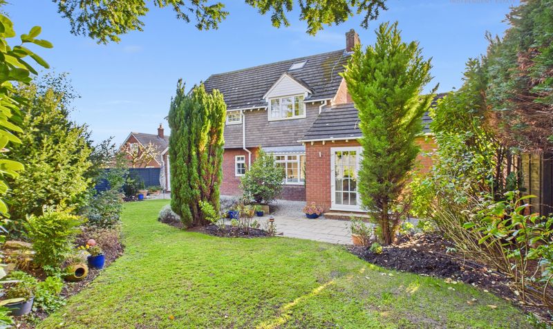 Home Park, Mollington, CH1