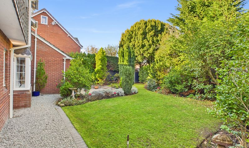 Home Park, Mollington, CH1