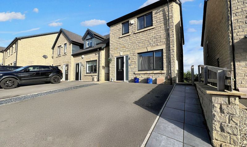 Rosemeade Court, Huddersfield, HD5