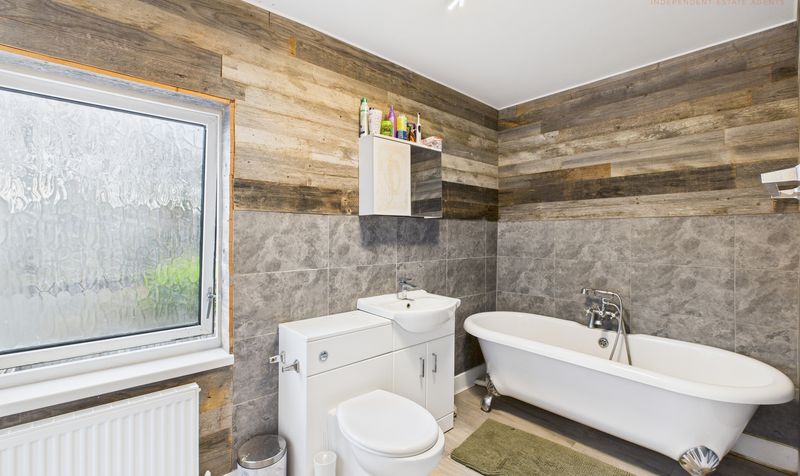 Boundary Lane, Saltney, CH4