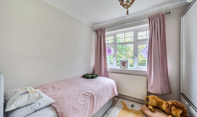 Headley Road, Leatherhead, KT22