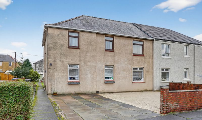 49 Burns Crescent, Girdle Toll, Irvine, KA11 1AS