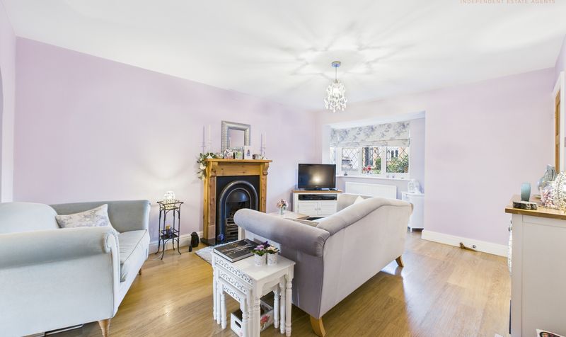 Houghton Close, Hoole, CH2