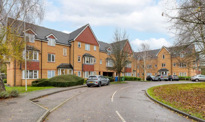 1 Bedroom Flat For Sale &ndash; Redoubt Close, Hitchin, SG4