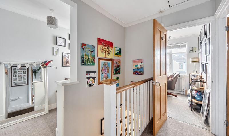 Woodfield Close, Ashtead, KT21