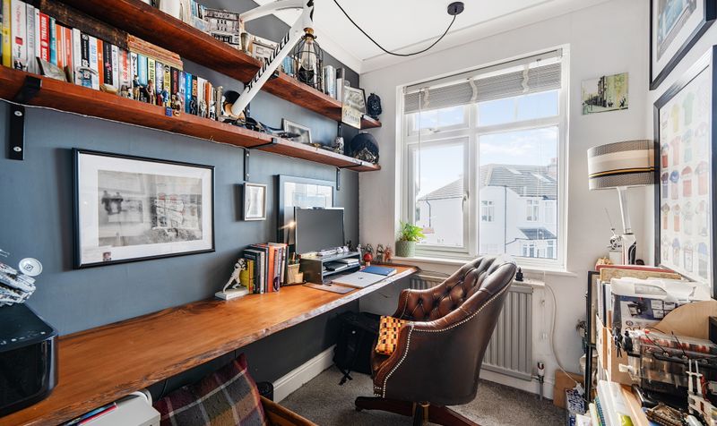 Woodfield Close, Ashtead, KT21