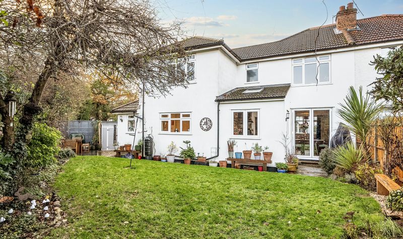 Woodfield Close, Ashtead, KT21