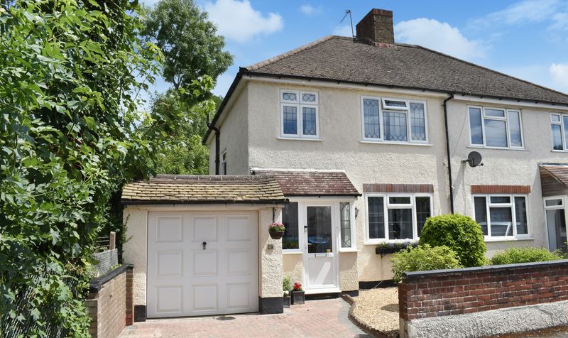 Read Road, Ashtead, KT21