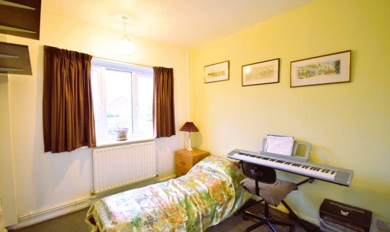 Collier Close, Epsom, KT19