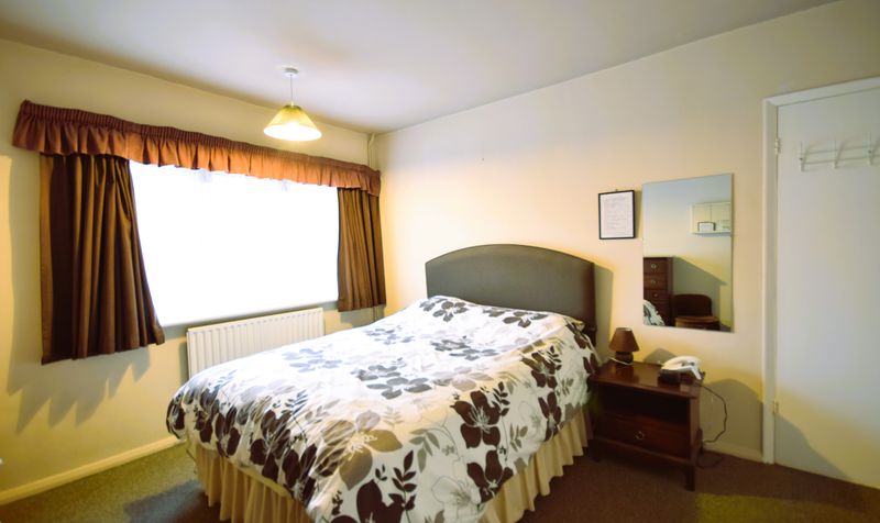 Collier Close, Epsom, KT19