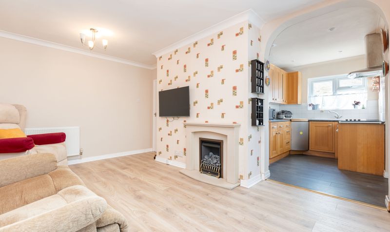 2 Bedroom Bungalow For Sale &ndash; Oakfield Avenue, Hitchin, SG4 3