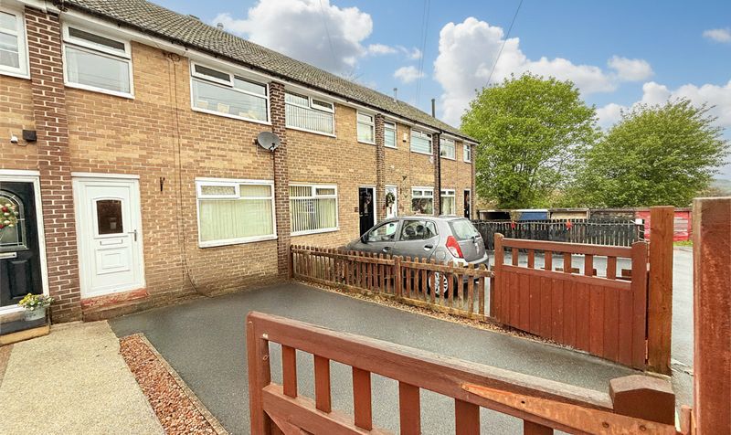 Lincroft Avenue, Huddersfield, HD5