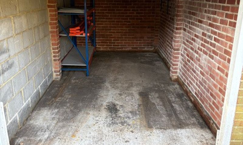 Griffin Way, Bookham, KT23