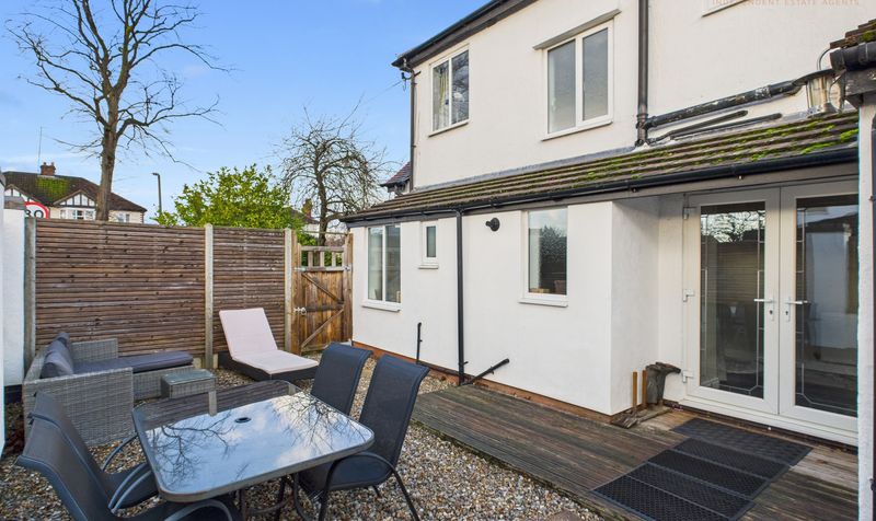 Caughall Road, Upton, CH2
