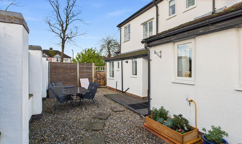 Caughall Road, Upton, CH2