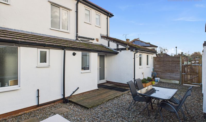 Caughall Road, Upton, CH2
