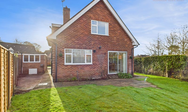 Upton Lane, Upton, CH2