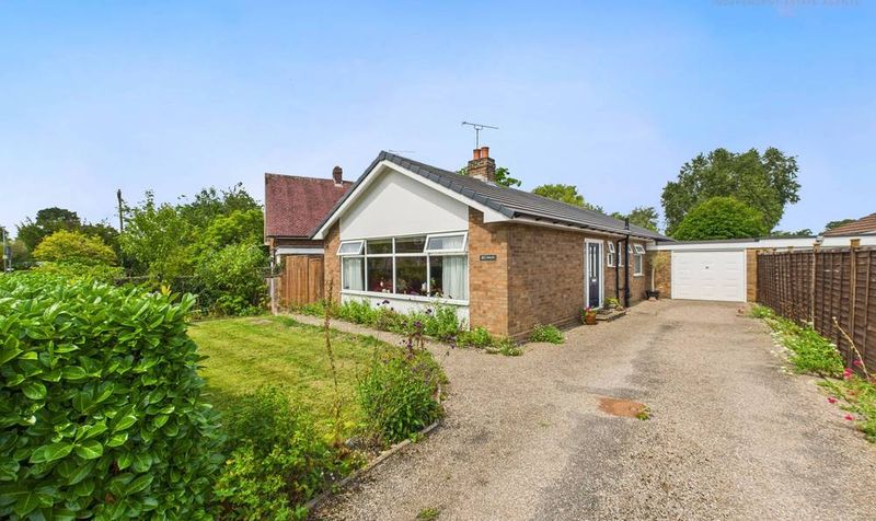 Upton Lane, Upton, CH2