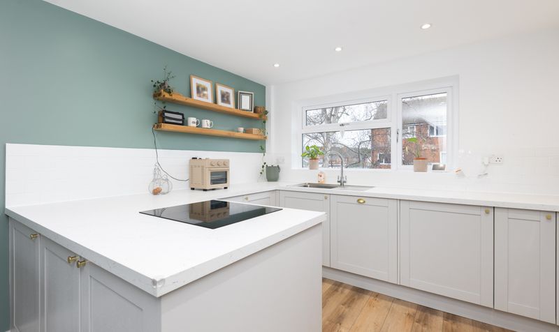 2 Bedroom Flat For Sale &ndash; Icknield Close, Ickleford, SG5 2