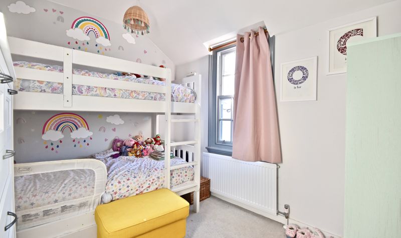 Middle Road, Leatherhead, KT22