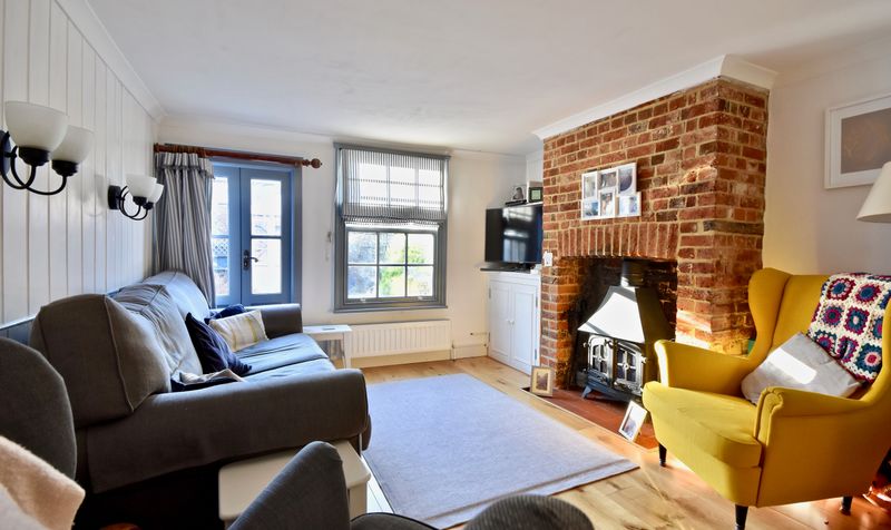 Middle Road, Leatherhead, KT22