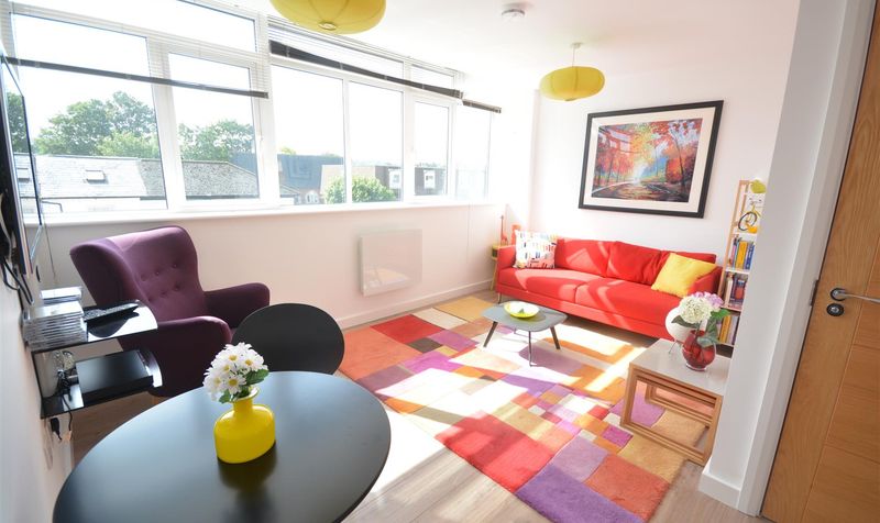 East Street, Jukes House, KT17