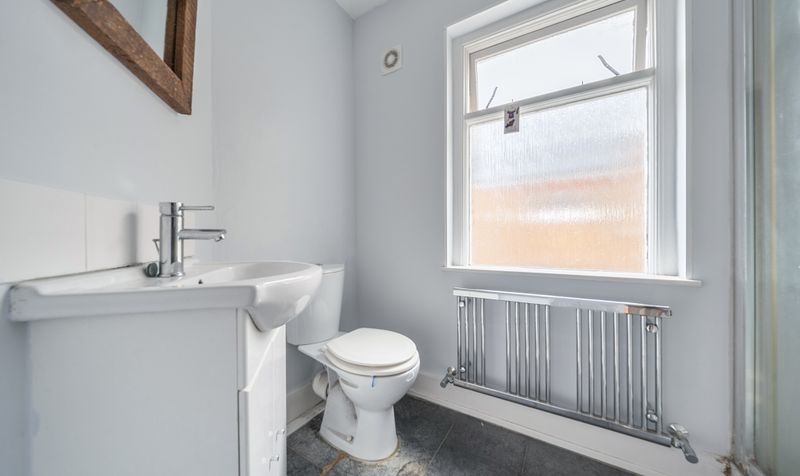 Miles Road, Epsom, KT19