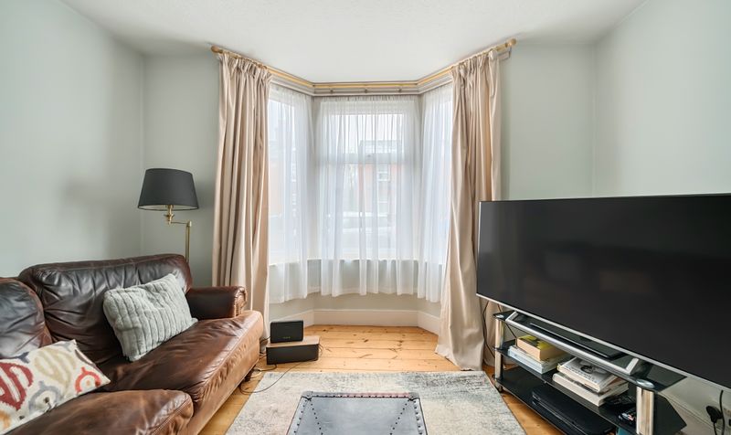Miles Road, Epsom, KT19