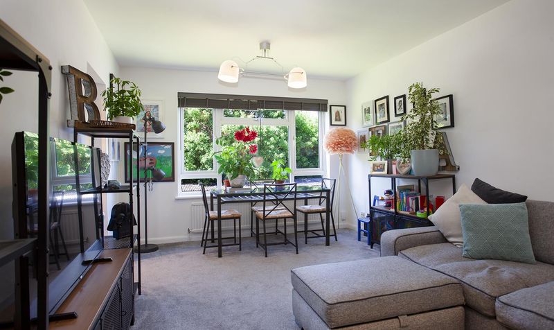 Mulgrave Road, Belmont, SM2