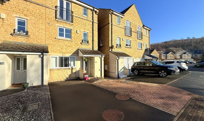 Hanby Close, Fenay Bridge, HD8