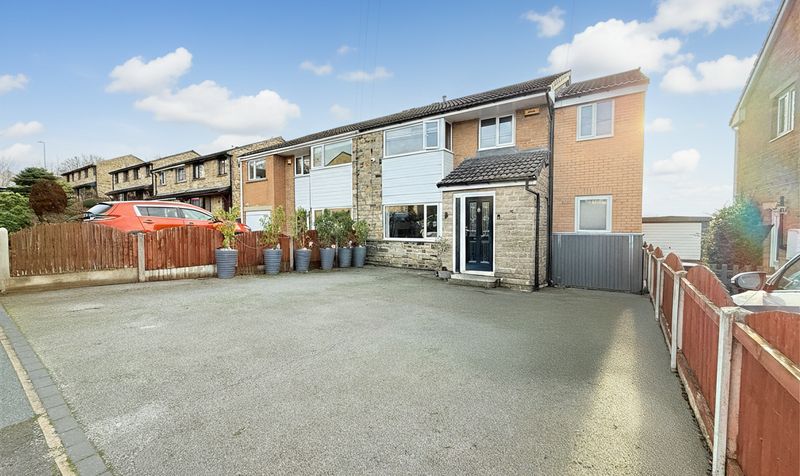 Stancliffe Way, Huddersfield, HD5