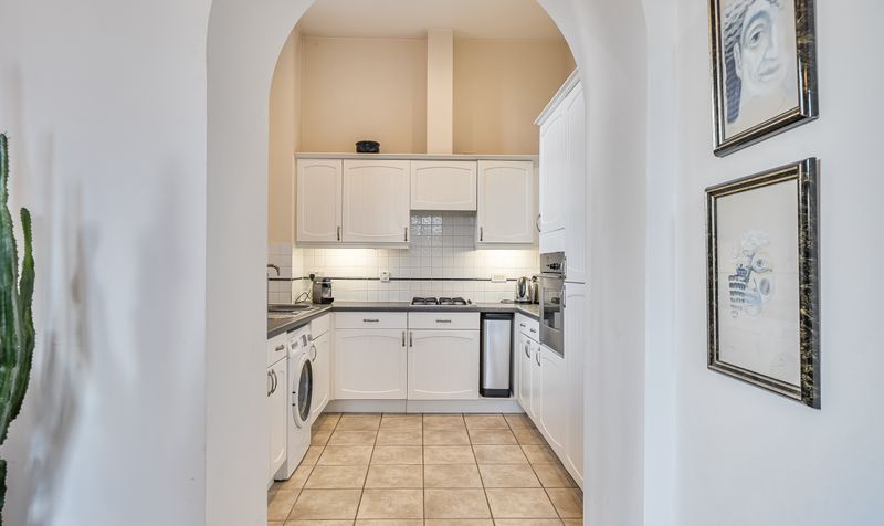 Queen Alexandras Way, Canterbury House Queen Alexandras Way, KT19