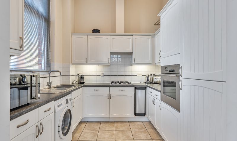 Queen Alexandras Way, Canterbury House Queen Alexandras Way, KT19